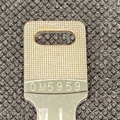 オフィス家具　鍵　中古　オカムラ　OM5959　書庫　ロッカー　デスク　メーカー純正