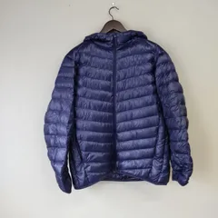 M10115 【UNIQLO】 ユニクロ XLサイズ パープル 光沢 ダウンジャケット フード付 ユニセックス 軽量 防寒 アウター コンパクト 袖口ゴム