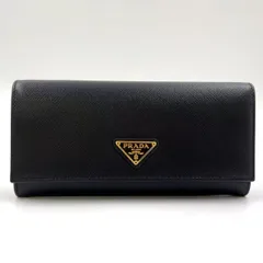 ⭐️極美品⭐️　PRADA　サフィアーノトライアングル　二つ折り財布　ブラック プラダ 二つ折り財布 財布 レディース サフィアーノ