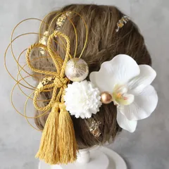 胡蝶蘭和装髪飾り 大輪純白胡蝶蘭とタッセルの髪飾り 結婚式 卒業式 成人式 七五三