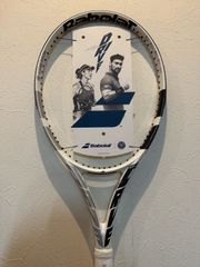 【45％OFF】バボラ (babolat) ピュアドライブ ウィンブルドン(PURE DRIVE WIMBLEDON) 101516　グリップサイズ2