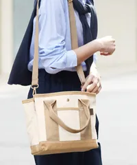 【F】ﾍﾞｰｼﾞｭﾌﾞﾗｳﾝ これでもう迷子にならない。キャンバスミニ2WAYショルダーバッグ【ルーム 】/キャンバスバッグ ミニトート バッグ 仕切り レディース 鞄 かばん トレンド ギフト プレゼント 新品 定価税込み２５３０円の商品です。