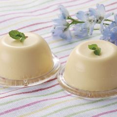 北海道 「十勝ドルチェ」 十勝生クリーム入りプリン 80ml 12個 （冷凍便）