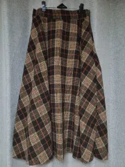 茶色 チェック フレア ロング丈スカート
