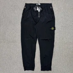 2025年最新】stone island ナイロンパンツの人気アイテム - メルカリ