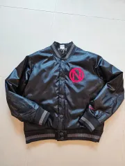 最終値下げ　NIKE SB ヒョウ柄ジャケット Lサイズ 最終値下げ NIKE SB ヒョウ柄ジャケット Lサイズ