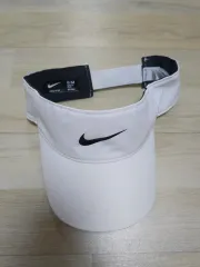 NIKE(ナイキ) ドライフィット サンバイザー ホワイト S ／ M