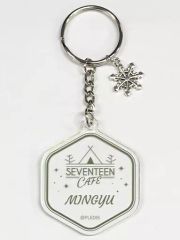 SEVENTEEN CAFE 2022 アクリルキーホルダー ディノ - メルカリ