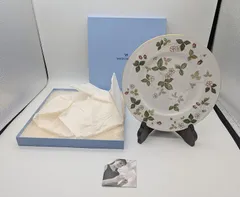 【人気/外箱のみダメージあり/しおり付/本品未使用】ウェッジウッド　ワイルドストロベリー　プレート　直径27cm
