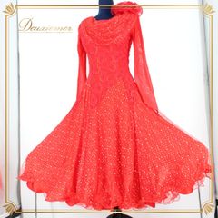 【美品 社交ダンス衣装】ワンピース ドレス prima boutique プリマブティック 赤 レッド コサージュ ホログラム キラキラ 派手 かわいい 綺麗 きれいめ レディース 女性用 ロング スカート フリル ふんわり 広がる ダンス ダンスウェア 派手
