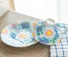 新品ゆずりは工房＊間取紅花    コーヒー碗皿＊碗皿カップ ソーサ― セット 花柄 おしゃれ かわいい カフェ 喫茶店 日本製  陶器 瀬戸焼 和食器 食器 手描き プレゼント 贈り物 ギフト 母の日 敬老の日 誕生日
