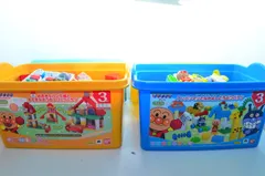 【良品】　BANDAI バンダイ　アンパンマン　おおきなパン工場と すてきなおうちブロックバケツ　アンパンマンとなかよしどうぶつバケツ　現状品