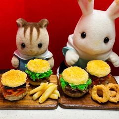 571ライスバーガーセット⭐️ミニチュアフード　ドールハウス　リカちゃん　シルバニア　樹脂粘土　ねんどろいど　ブライス　オビツ　ミニチュア　フェイクフード
