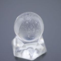 天然本水晶 丸玉 26.1g 26.5mm 天然石・置物　厄除け 浄化 クリスタルスフィア