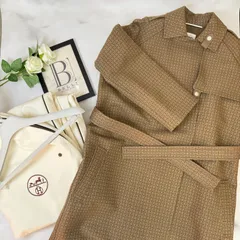 新品未使用エルメスレディーストレンチコート トレンチコート - グレー | Hermès - エルメス-公式サイト