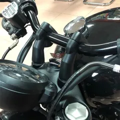 Triumph トライアンフ ボバー ボンネビル スピードマスター ハンドルバー ライザー クランプ アルミ合金