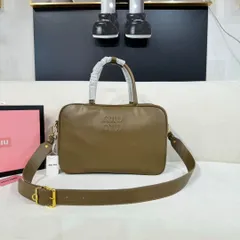 【今日特価】miumiu ミュミュ アップグレード ハンドバッグ 国内送料無料！お得な価格で在庫あり！