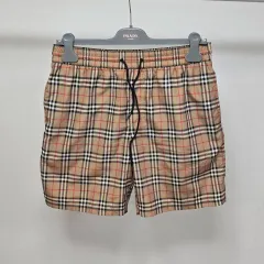 新品未使用 BURBERRY LONDON ハーフ パンツ L チェック柄 BURBERRY バーバリー チェック柄 ハーフパンツ 短パン メガ