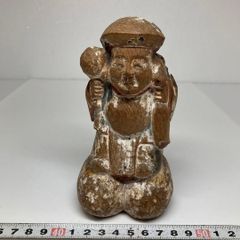 中国アンティーク人形 子供を抱っこする男の人 - メルカリ