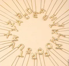 即日発送😍韓国🇰🇷人気♡26文字のバブルレターペンダントネックレス　イニシャルA