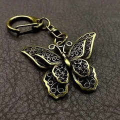 真鍮 キーホルダー キーリング ヴィンテージ ビンテージ アンティーク レトロ 真鍮製 縁起物 金運 ハンドメイド ペンダントトップ 置物 チャーム 蝶 蝶々 151