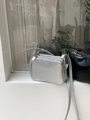 ショルダーバッグ ミニバッグ 斜め掛け 夏 小型 財布バッグ 高級感 インスパイア 韓国風 ショルダーバッグBB185