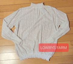 LOWRYS FARM！白のトップス