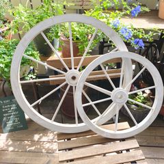 木製のガーデンウィール白（小）　車輪　ガーデンオブジェ　ガーデニング雑貨　ドライフラワー掛け　ナチュラルガーデン