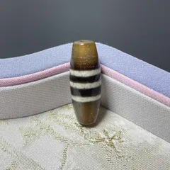 絶賛 EU製 ★チベット天珠・天然線珠★パワーストーン 天然石 金運 お守り プレゼント ギフト 約28.4*10.6mm ZB2102