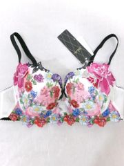 【新品】Ｗacoal Salute　ワコールサルート　ブラジャー　白系　送料込み　E75　967716