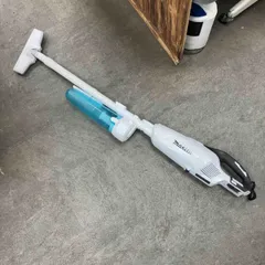 makitaマキタ☆充電式クリーナー パワフル CL282FD 極美品 マキタ CL282FD 18V 充電式クリーナ 紙パック式&ワンタッチ