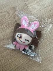 【新品未開封】NJZ ハニ ぬいぐるみキーホルダー Complexcon 新品未開封】NJZ ハニ ぬいぐるみキーホルダー Complexcon