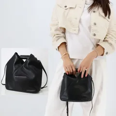MM6 Maison Margiela エムエムシックス メゾンマルジェラ ショルダーバッグ SB6WD0026 P4313 レザー レディース Japanese ジャパニーズ クロスボディ ハンドバッグ 鞄 BLACK ロゴ ブランド