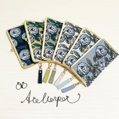 ★ミナペルホネン★jungle relief blueのがま口財布 再販】ミナペルホネン jungle relief(blue) がま口二つ折り財布 二