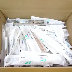 ホテルアメニティ ハブラシ カミソリ くし等 未使用 外装難有 68点セット まとめて 大量 日用品 【中古】