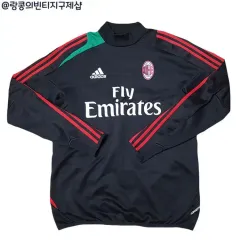 ♢﻿新品♢﻿タグ付き ACミラン adidas 長袖シャツ Sサイズ ♢﻿新品♢﻿タグ付き ACミラン adidas 長袖シャツ Sサイズ