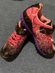 【新品】黒✖️ピンク　スパイク風　スニーカー　asahi