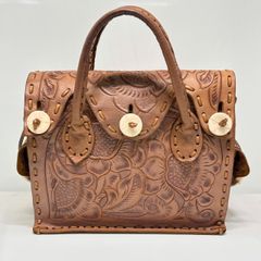 ★【カービングトライブス】グレースコンチネンタル　ハンドバッグ　マエストラ　ブラウン　Carving Tribes/ｍab0061