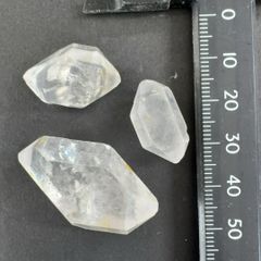 【E30686】まとめ売り チベットの水晶 両錐 石墨 天然石 鉱物 パワーストーン チベット産 水晶 原石