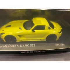 Mercedes-Benz SLS AMG GT3 2011 色：Yellow メーカー：ミニチャンプス 新品未使用 1/43ミニカー