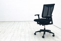 セレーオチェア (Celeeo) イトーキ 2017年製 中古 OAチェア オフィスチェア 中古オフィス家具 KF-570JB-TTT1 ブラック 【A000002000】