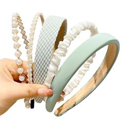 【在庫セール】ヘッドバンド カジュアル お風呂/ヨガ/洗顔用に ヘアターバン 卒業式 痛くない 入学式 誕生日 滑り止め 母 オフィス ママ 仕事 小物 ギフト 髪飾り フォーマル ヘアアクセサリー 発表会 可愛い 結婚式 パーティー カチューシャ 旅行 レデ