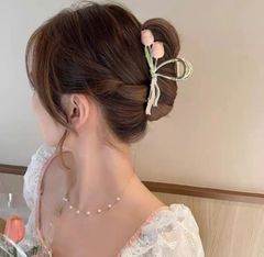 ヘアアクセサリー 結婚式 お呼ばれ 花 ヘアクリップ 大きめ 大きい 髪飾り ピンク ホワイト バンスクリップ フラワー 浴衣 バレッタ 髪留め 金属製 金属製ヘアクリップ 花の形