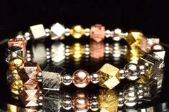 宇宙からの贈り物 メテオライト(アルタイ隕石)　6(丸玉3.5)mm　多面カット MIXカラー ブレスレット 1個売り パワーストーン 天然石 _BG5684-4