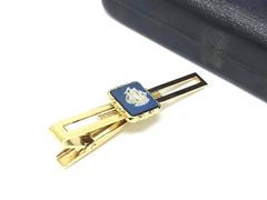 Item thumbnail for item ceabcb3f-83c5-4b9b-beed-4106b0c5b89a