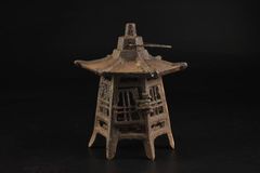 時代物 鉄製吊り灯籠 波千鳥 | Mercari