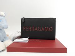 新品！ フェラガモ クラッチバッグ レザー 付属品完備 12A - メルカリ