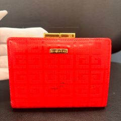 GIVENCHY ジバンシー 二つ折り財布 がま口 4Gロゴ モノグラム レッド 中古・古着通販】GIVENCHY (ジバンシィ) がま口付2つ折り財布 4G