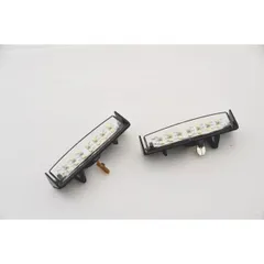 コンパクト発送 在庫処分特価 トヨタ車用 LED ライセンスランプ 2ピース 純正交換 // ナンバー灯 30系 セルシオ 16系 アリスト  30系 ハリアー JZX GX 110 系 マーク2 ヴェロッサ 40系 カムリ アルテッツァ (セダン)