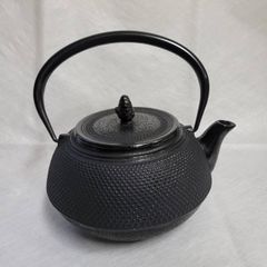 未使用品　鉄瓶　南部鉄器　盛榮堂　急須　茶器　伝統工芸品　寄贈品　新築祝品　東日本ハウス　キッチン　調理器具　台所用品